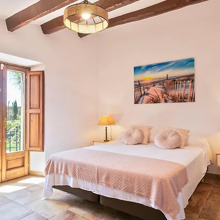 Masia Luxmarspa Villa *